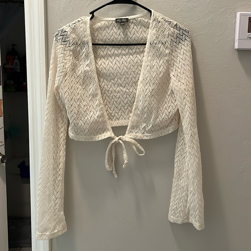 Mesh, tie, cover up top